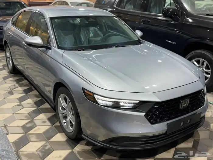 اكورد 2025 استاندر بنزين ابيض اسود رمادي فضي 15