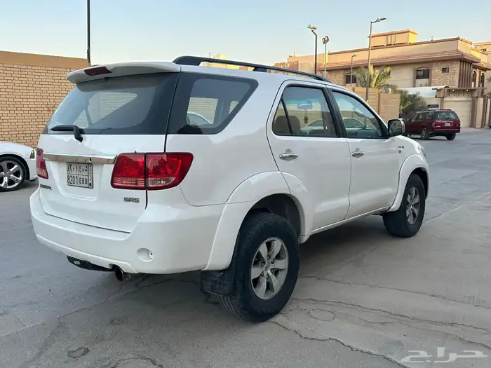 فورتشنر-تويوتا-2006-v6 7