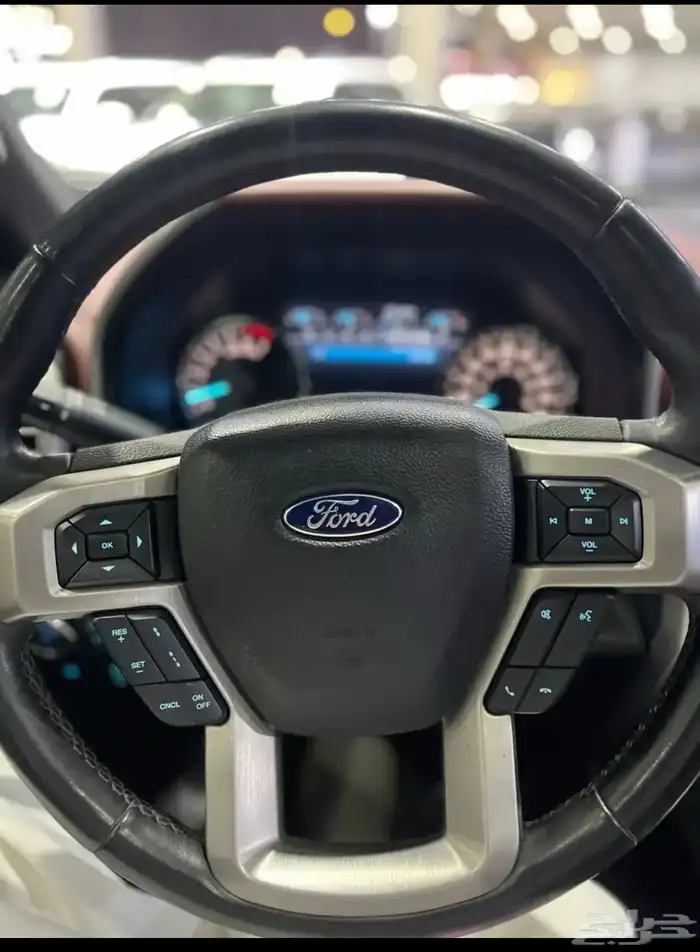 فورد F150. 2020فل كامل بلاتينيوم 6سلندر تون تيربو ماشي60الف 12