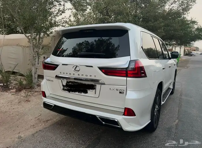 جيب لكزس ابيض داخليه اوف وايت 1