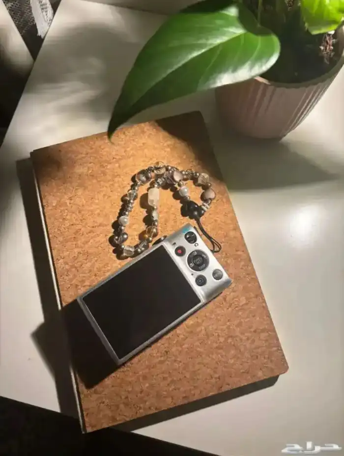 كاميرا ديجيتال ( كانون ) 1