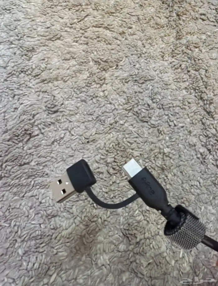 مايك فيفاين سهل الاستعمال ويبي لك سماعة سلك واذا مكسر وصله 1