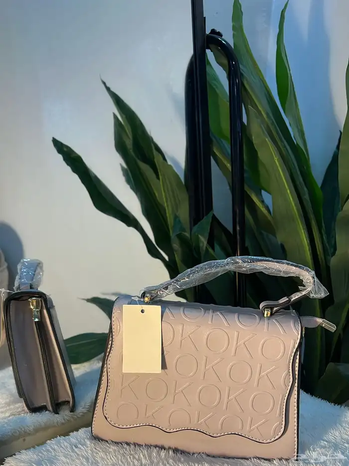 جميع الاشناط 35 ريال فقط بيع ربع درزن ونص وبالدرزن 8