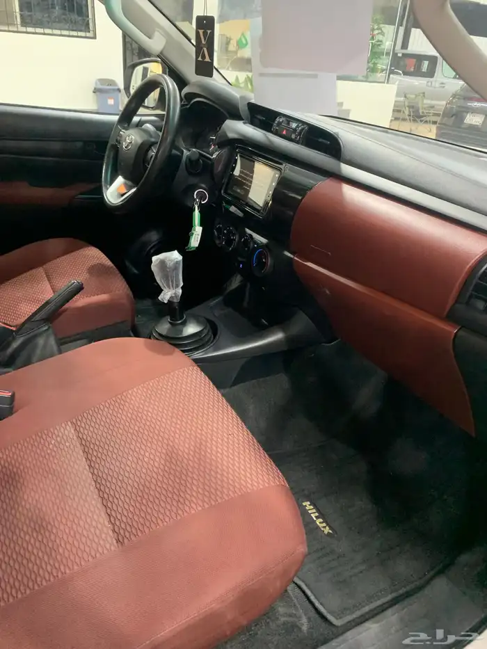 للبيع تويوتا هايلكس وارد الوكيل عبداللطيف جميل 12