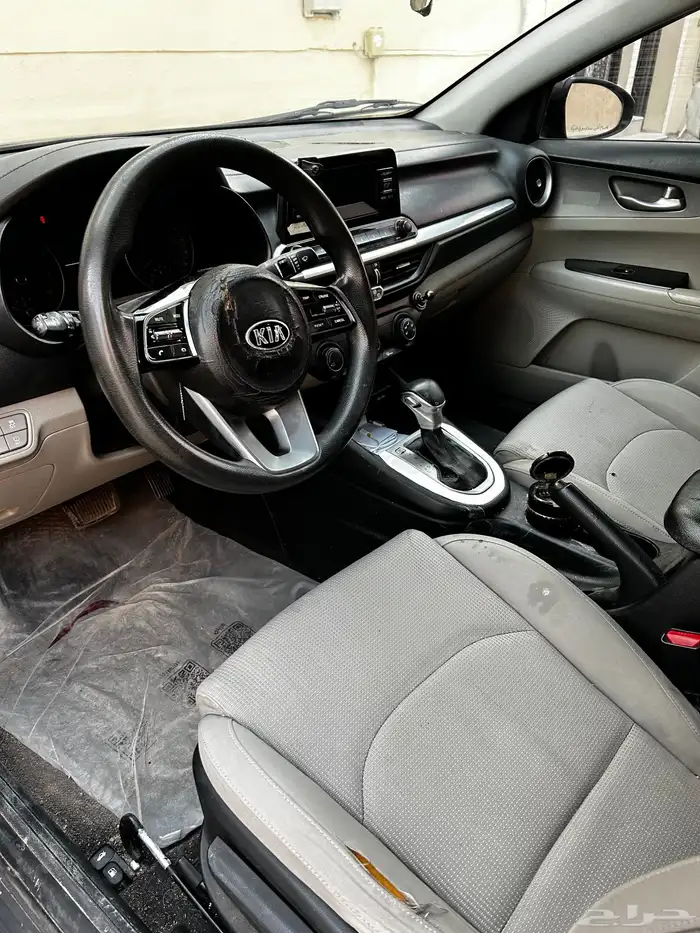 كيا 2019 نص فل 2000 8