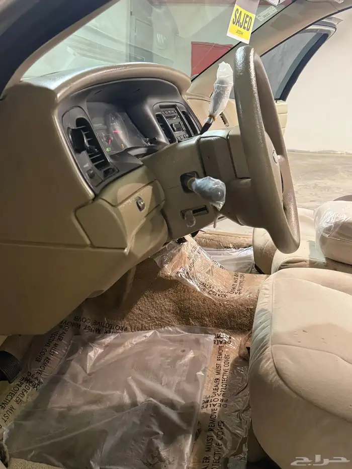 فورد كراون فكتوريا 2011 14