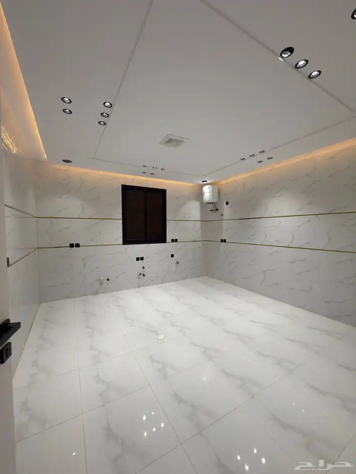 شقق علويه 6 غرف بتصميم مودرن مقابل ممشي الراقي -بسعر 550الف 17