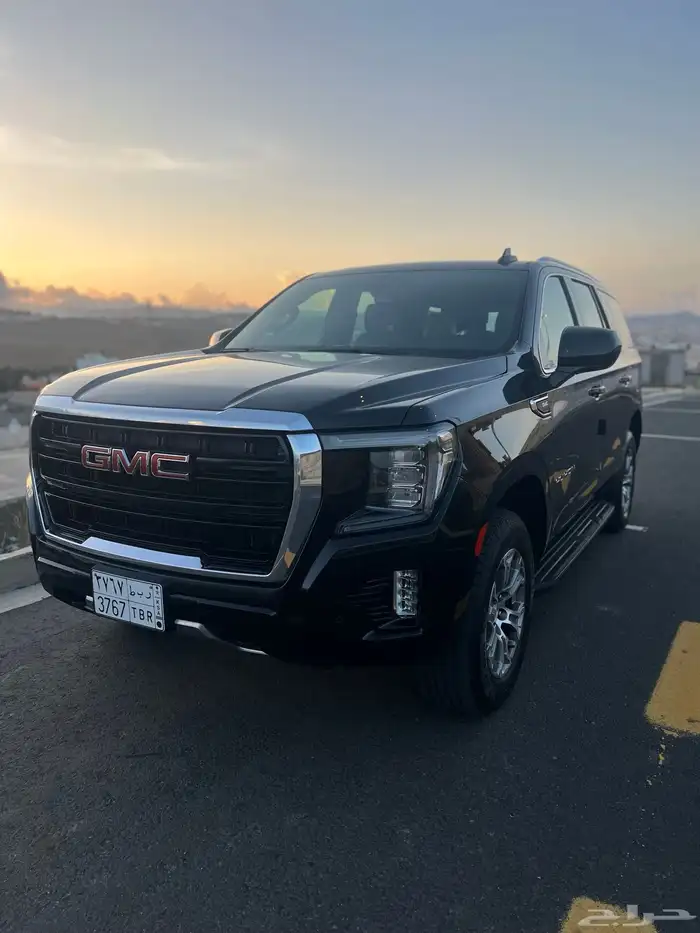 جمس يكون أسود قصير موديل 2022 19