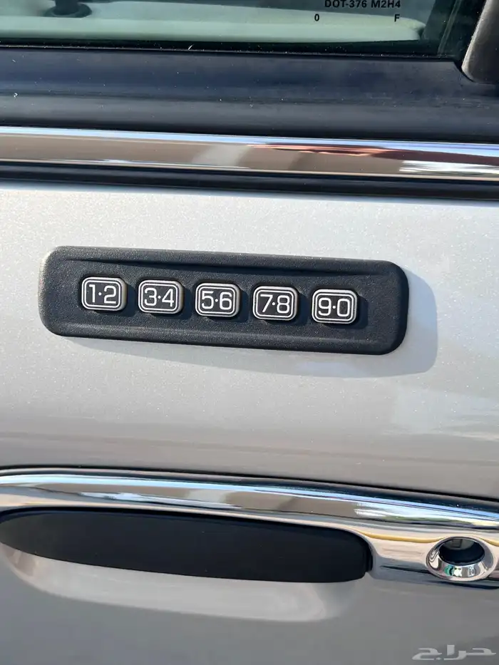 فورد فكتوريا 2010 نص فل ممشى قليل 20