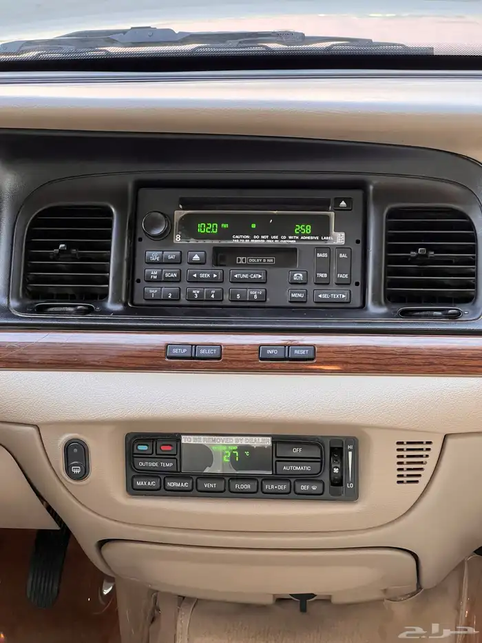 فورد فكتوريا 2010 نص فل ممشى قليل 8