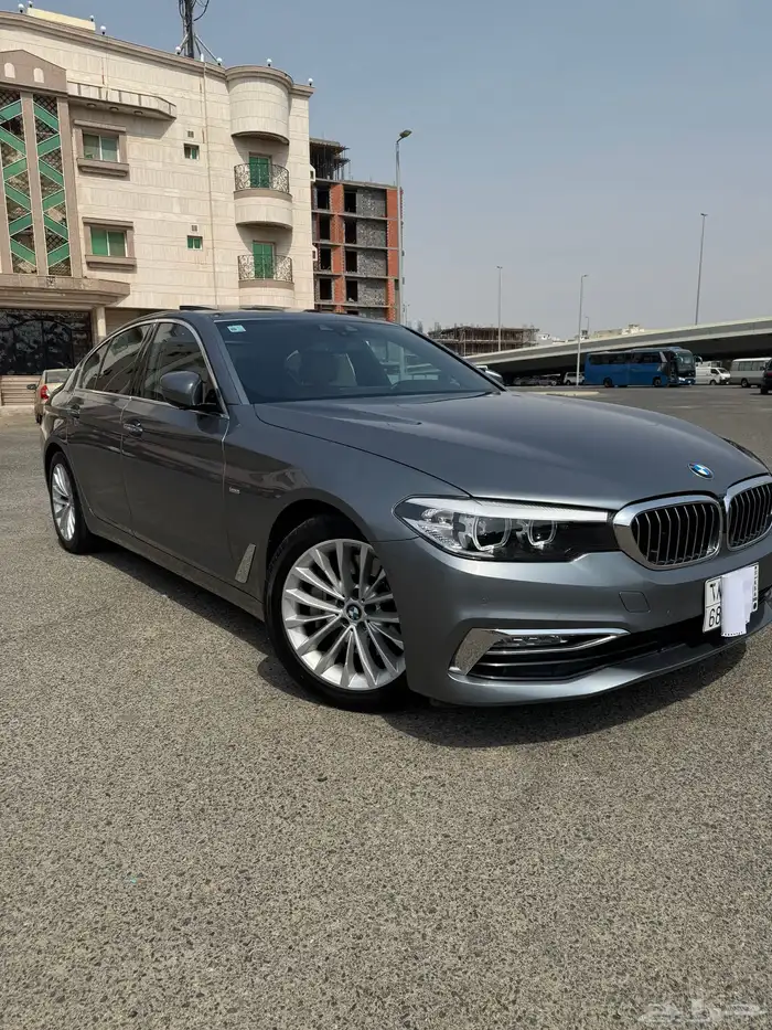 بي ام 530 فل 2017 ماشي 126 الف كيلو قمه في النظافه 1