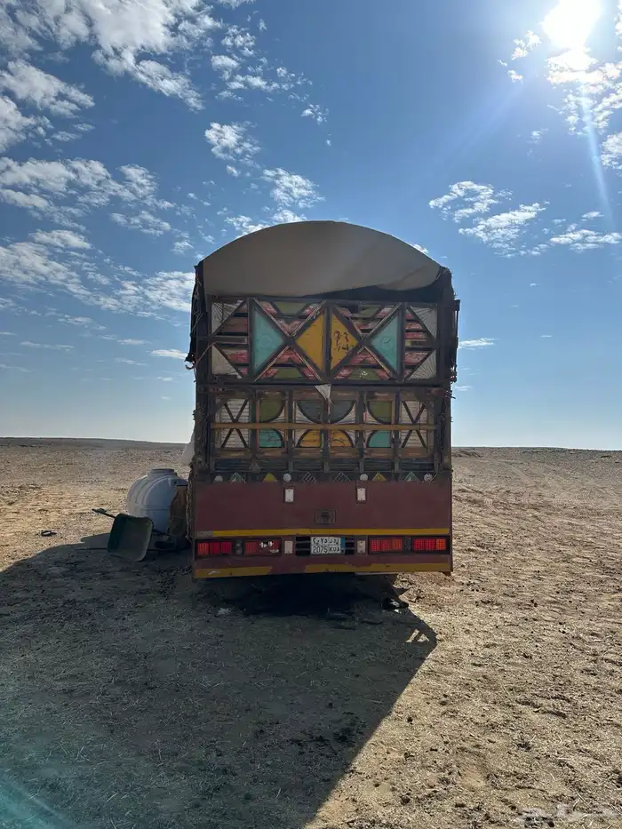 للبيع صندوق لوري سقس 1