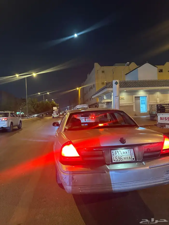 سياره فورد ماركيز 2008 1