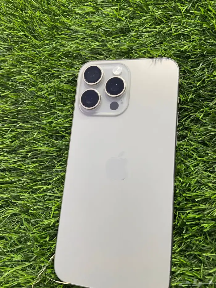 ايفون 15 برو ماكس 1