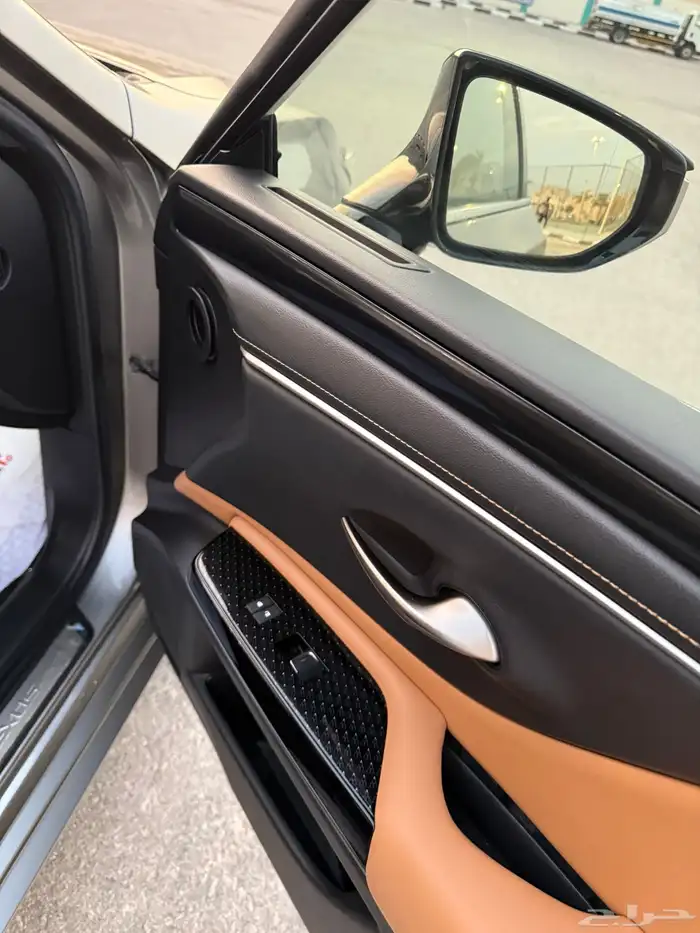 لكزس ES250 AA 2023 نظيف وكالة 26