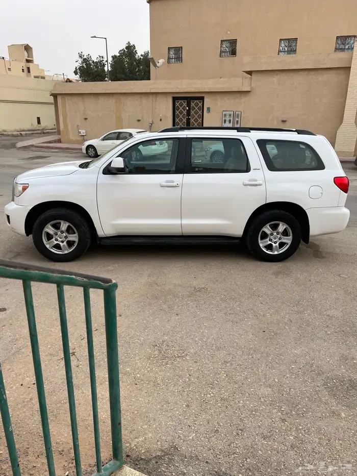 سكويا مديل 2013 مالك اول من الوكاله بدي قير مكينه وكاله 0