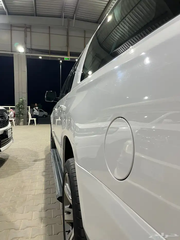 اسكاليد V 2018 شبه الجديد 5