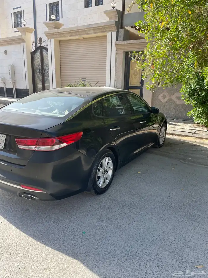 سيارة كيا للبيع. 2