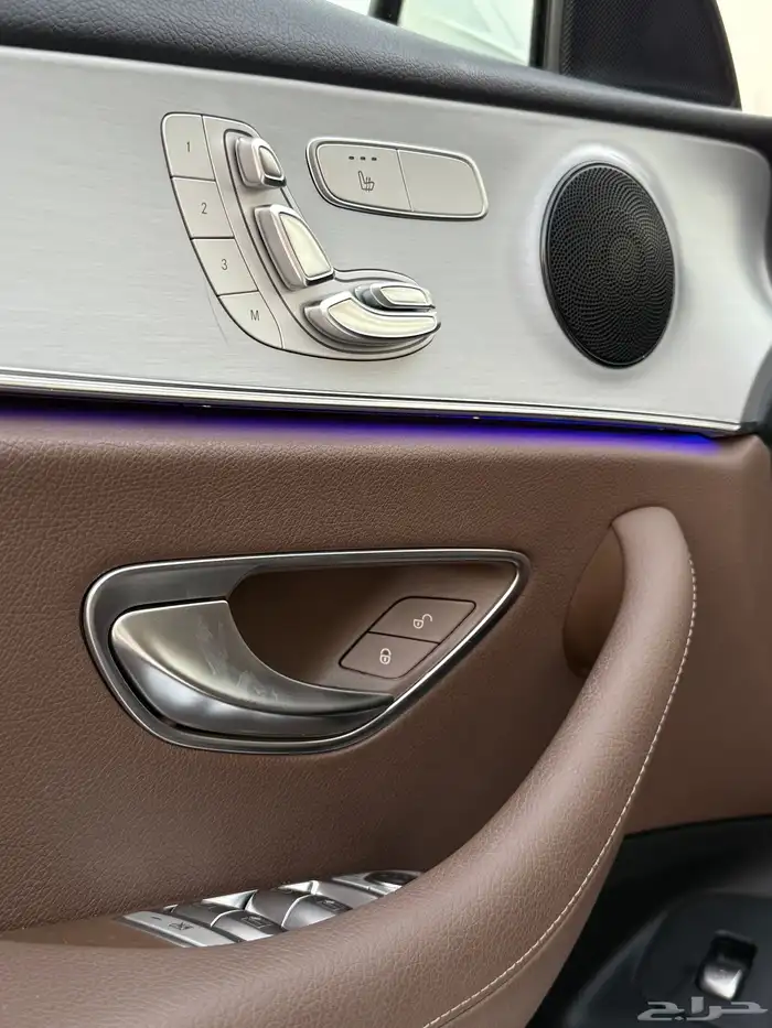 مرسيدس 2021 فتحه E250 فل كامل بحالة الوكاله للبيع 15