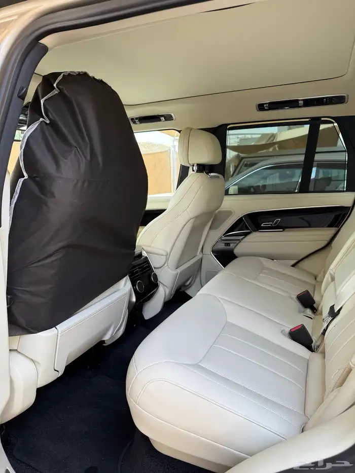 رنج روفر 2025 11