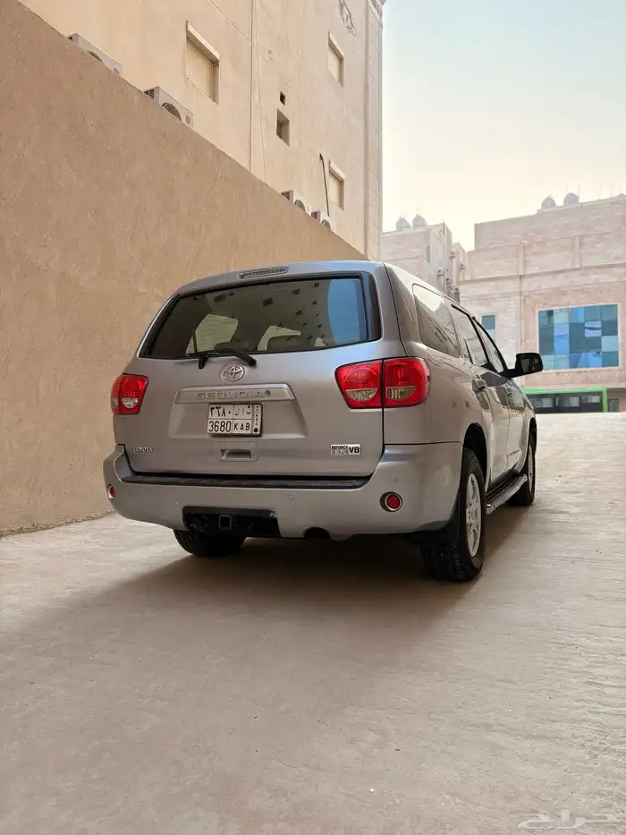 للبيع تويوتا سيكويا 2010 استاندر 3