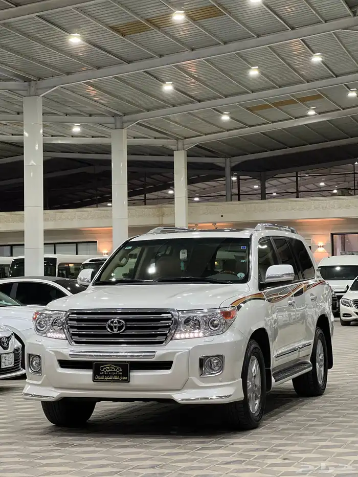 لاندكروزر GXR 2015 1