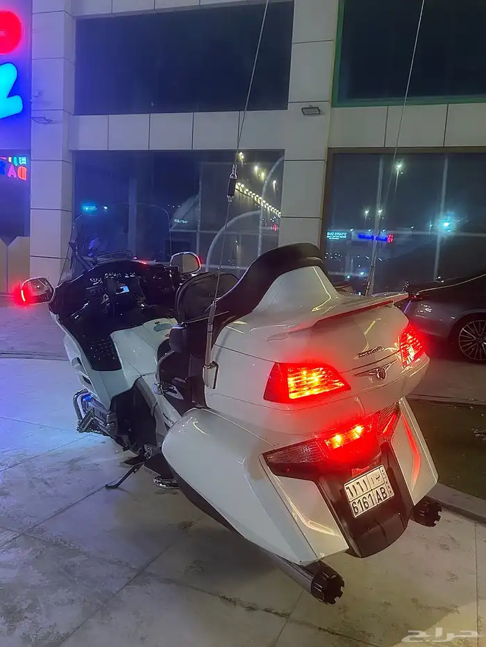 قولد وينق للبيع 3