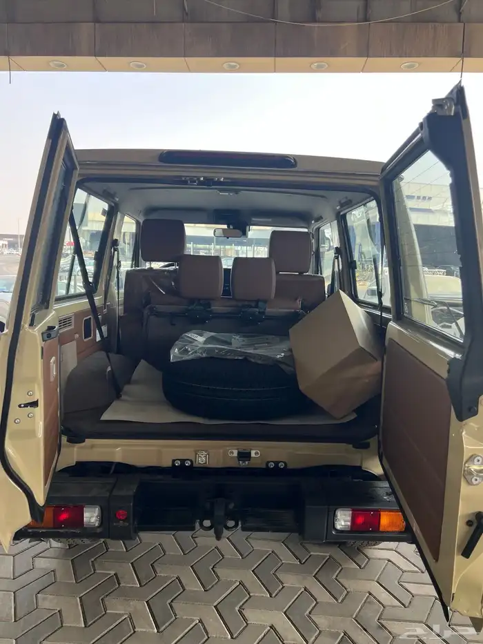 تويوتا ربع مصندق 2025 وارد بريمي فل كامل 6