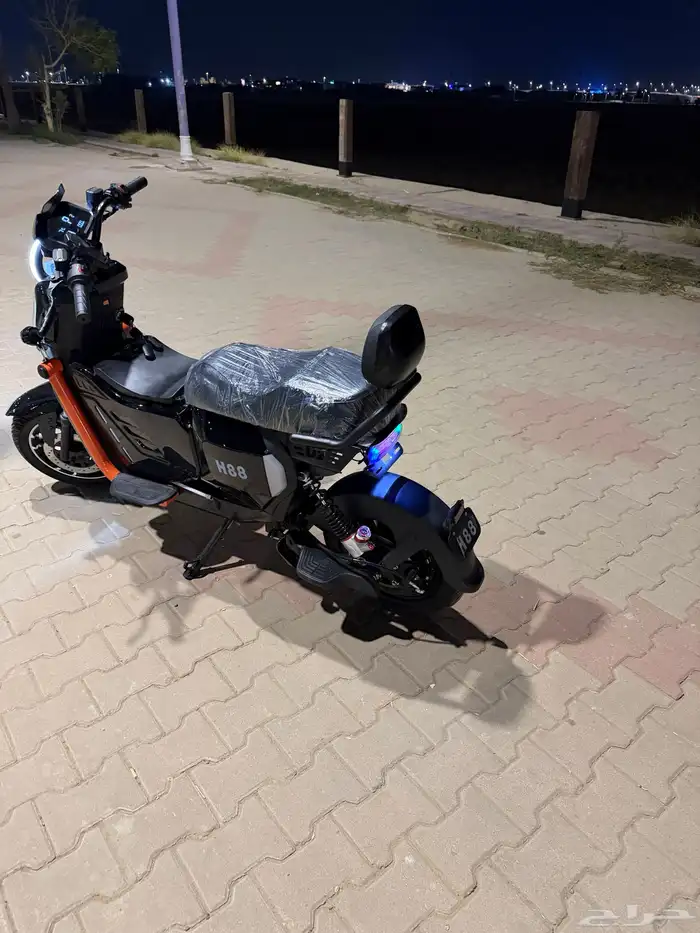 سكوتر برو ماكس مرسيدس سرعه 120 2