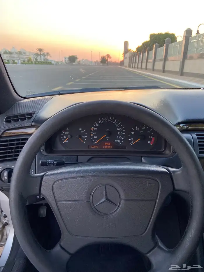 مرسيدس (( e420 موديل 1997 )) 2