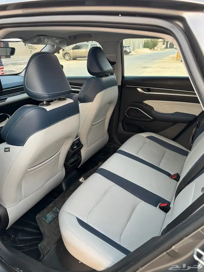 للبيع جيلي امجراند 2023 فل كامل 5