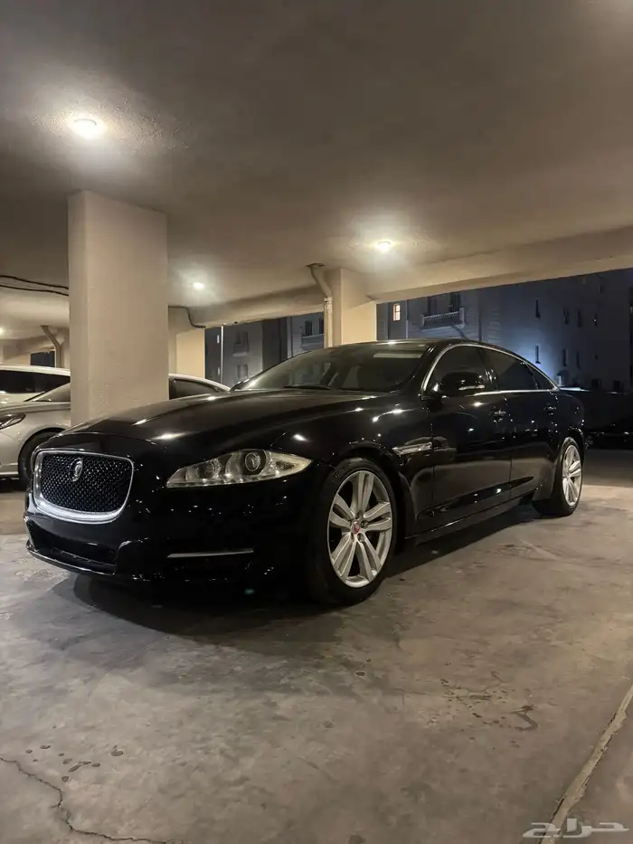 جاكوار xj 2015 1