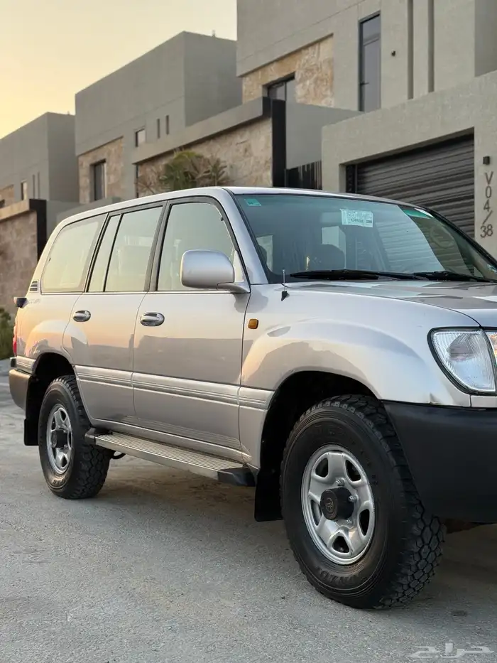 لاندكروزر GXR قير عادي سبير علاق ( وكالة ) 11