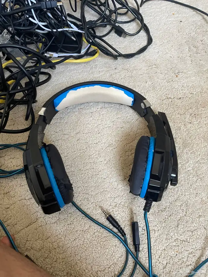 اغراض سوني واشرطة 23