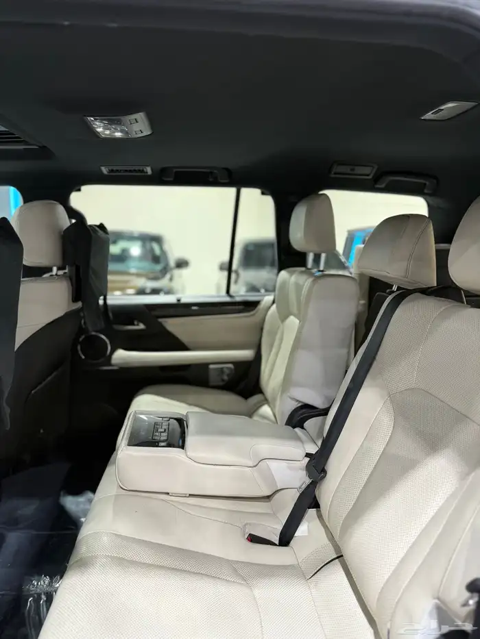 لكزس - 2016 - LX570 - فل كامل 17