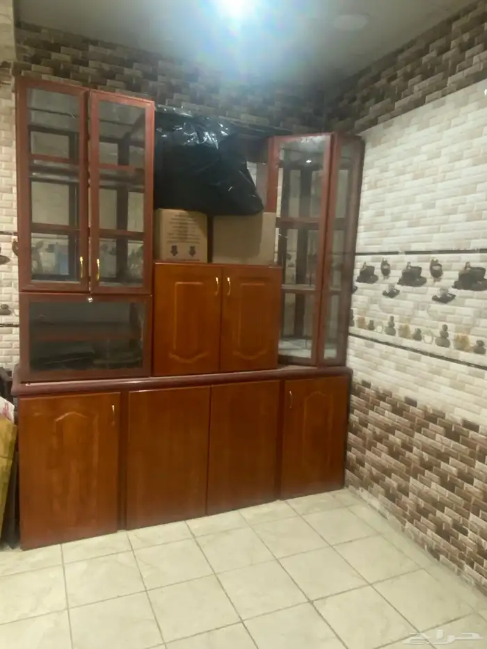 للبيع غرفه النوم والمطبخ مستعجل 0