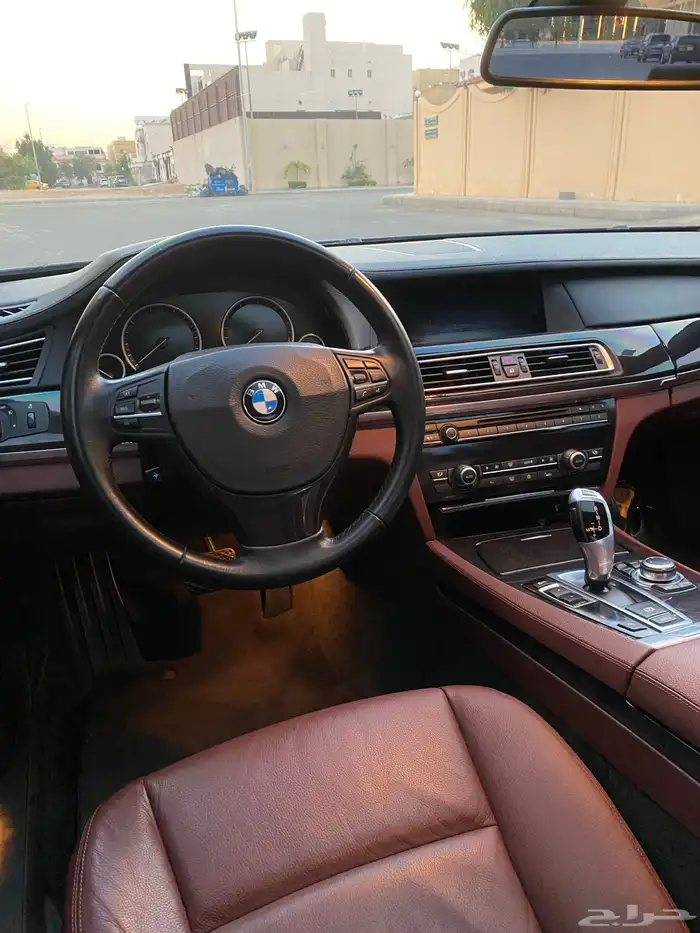 بي ام دبليو 730li موديل 2011 عداد 65 الف كيلو 12