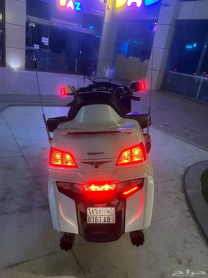 قولد وينق للبيع 2