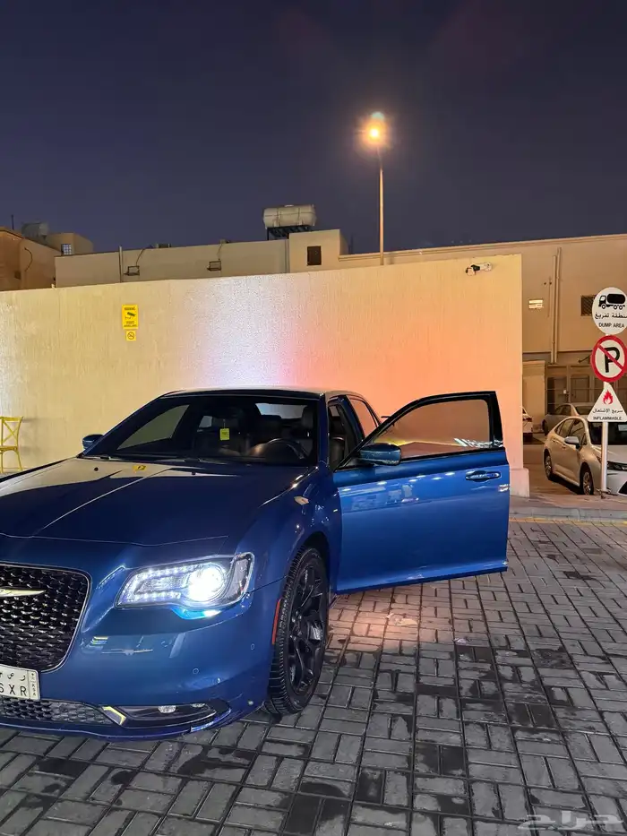 كرايسلر 2022 5