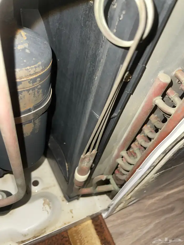 للبيع مكيف حار بارد شبه جديد 7