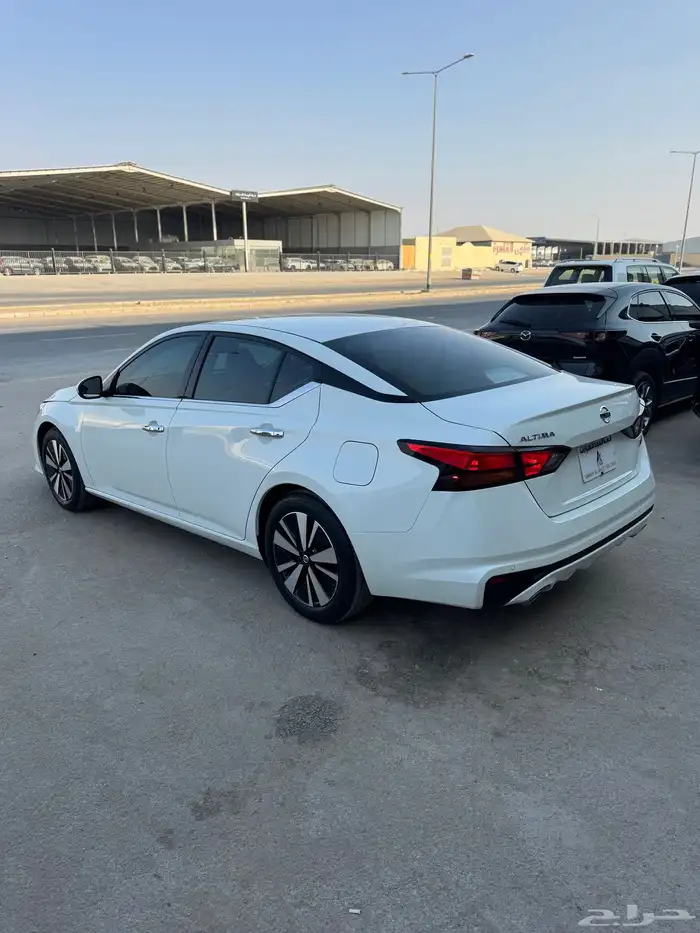 للبيع نيسان التيما 2022 - نص فل - بحالة الوكاله 4