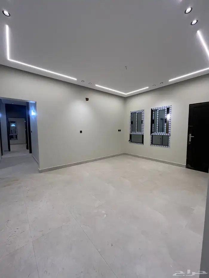 للبيع شقه ارضيه الشفا 7