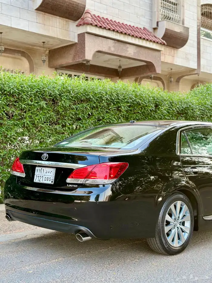 افالون ليمتد سعودي 2012 بحالة الجديد 10