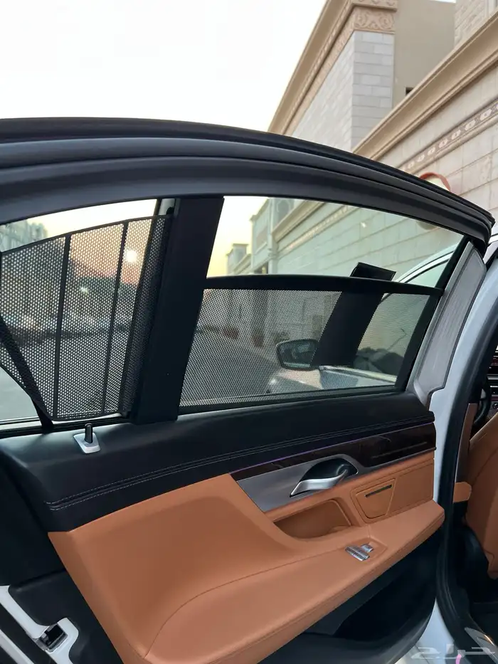 للبيع بي ام دبليو 2021 - 730 li شبه الجديده 71