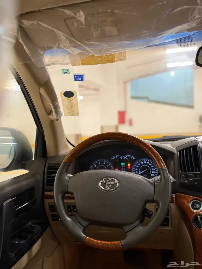 لاندكروزر موديل 2015 20