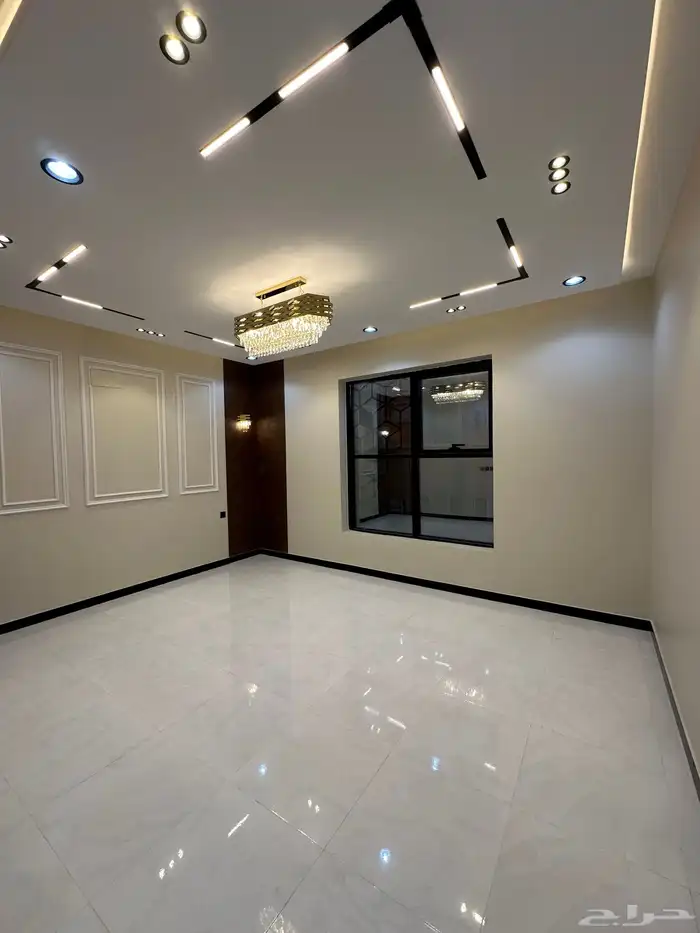 للبيع روف علوى وملحق بمشب 9غرف ودرج خارجي قرب الخدمات700الف 6