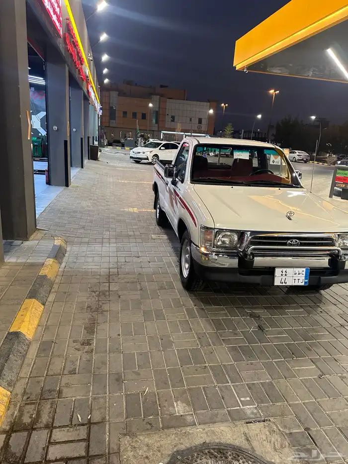 هايلوكس GLX موديل 2000 6