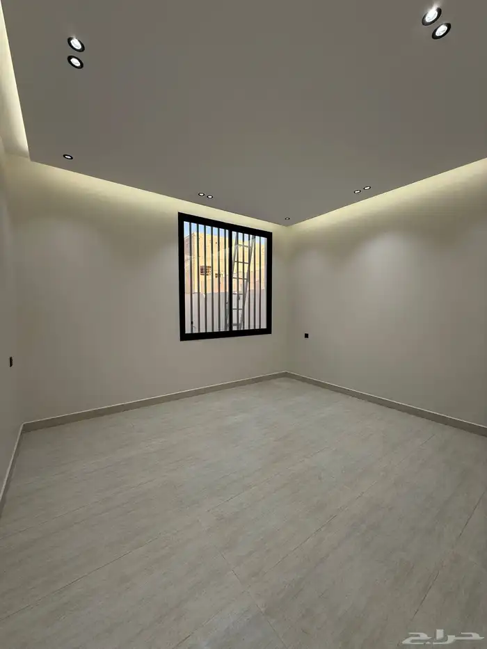 روف علوي بدرج خاارجي بتصميم مودرن حي النسيم -700الف ققط 17