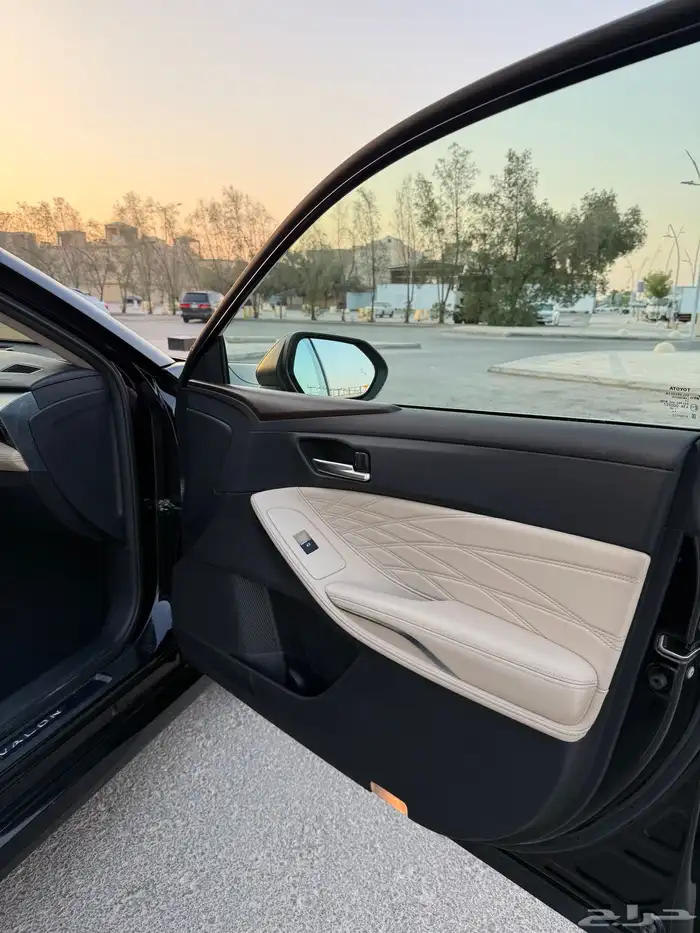 تويوتا افالون 2020 فل كامل مالك اول 78