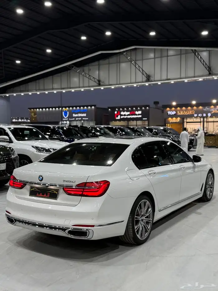 BMW قمة النظافه ممشى قليل 2017 10